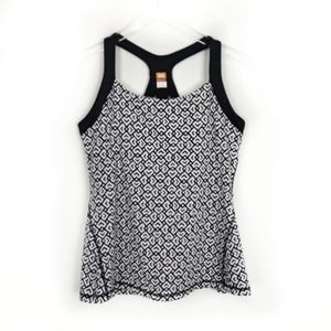 Lucy workout razor back tank top with back pocket